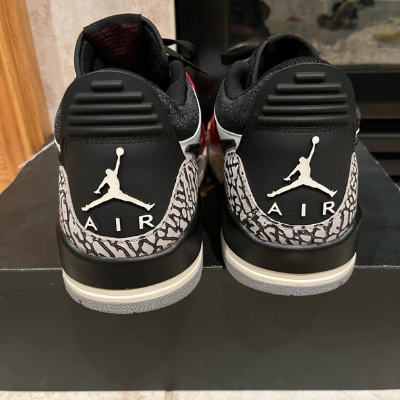 Nike Air Jordan Legacy 312 Low Chicago White Red Black CD7069-106 Shoes NEW 🔥🔥 - Picture 6 of 8